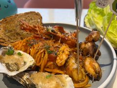 -水桶王国主题餐厅·聚会·生日派对·亲子活动·家庭套餐(亚龙湾希尔顿店)