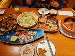 -老滇山寨•云南特色菜•地方菜•民族风情歌舞表演(金碧店)