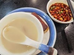 -老来福·非遗酸汤兔(凯旋路店)