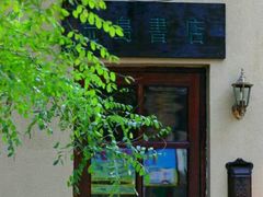 -荒岛书店(黄县路店)
