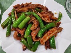 杭椒肥肠-国庆烧麦馆