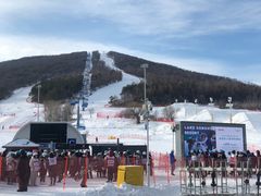 -中旅松花湖滑雪场