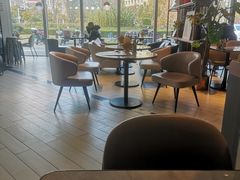 -必胜客(威高广场店)