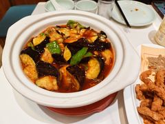 热嘟嘟的茄子煲-山海菜馆·海肠捞饭·青岛菜(栈桥店)