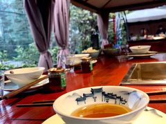 -二荆条·蜀鲜汇城市森林火锅