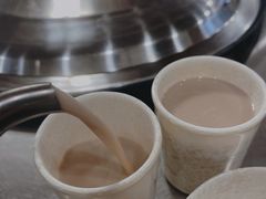 -粘豆包柴火铁锅炖