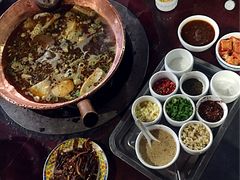 -朝伟清真铜瓢牛肉馆(三十年老·店)