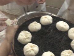 -舒小笼松针小笼包