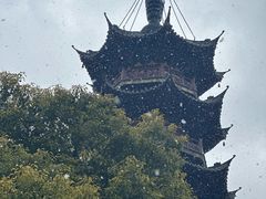 -龙华寺