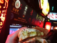 -六合夜市