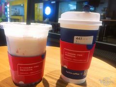 -luckincoffee瑞幸咖啡(香港名店街店)