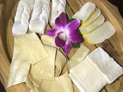 -滇釜火锅·能喝汤的火锅(车公庄店)