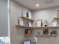 -上海大学附属上海和平眼科医院