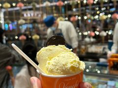 -VENCHI 闻绮(广州太古汇店)