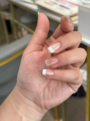 -丽心自助美甲美睫