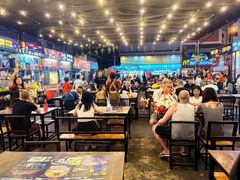 -J Daeng Seafood