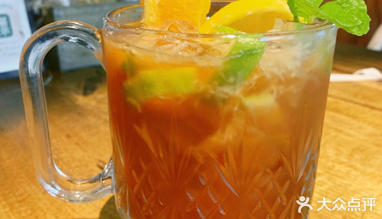 环境很棒性价比很高的西餐厅[胜利]