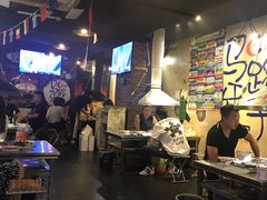 大堂-马路牙子地桌烤肉(工体店)