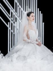-伯瓷皇后婚纱艺术空间