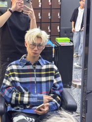 -藤野造型专业烫染接发