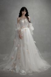 -桃子造型婚纱礼服(凤起广场店)