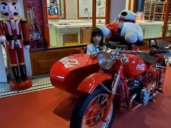 -东方明珠·可口可乐欢乐餐厅