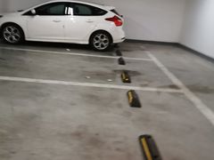 -旺墩道135融盛商务中心-停车场