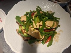 -吴越荣记苏州菜·松鼠桂鱼100%活鱼现做(斜塘老街店)