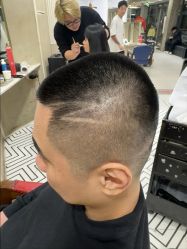 -PE SALON