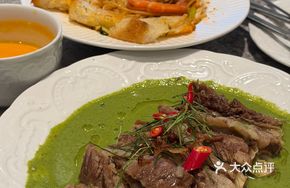 Lemongrass and Litsea Cubeba Beef Ribs
