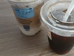 -瑞幸咖啡(东方广场中庭店)