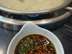 -老来福·非遗酸汤兔(凯旋路店)