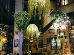 -临界音乐酒馆·小龙虾·江湖菜(华熙LIVE·鱼洞店)