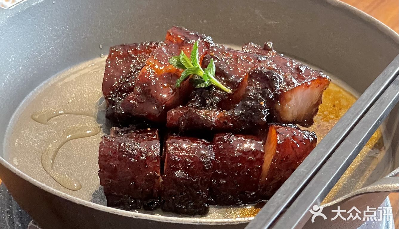 鱼生比例也低得可怜 幸好东星斑鱼骨泡饭味道还挺鲜