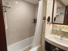 -汕尾巴黎半岛酒店