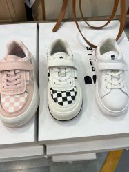 -孩子王(建邺金鹰世界店)