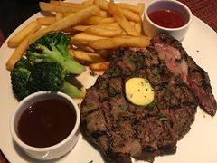 -WOLFGANG PUCK KITCHEN & BAR(迪士尼小镇店)