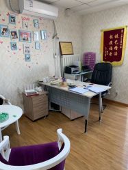 -苗方清颜专业祛痘连锁机构