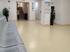 -上海大学附属上海和平眼科医院