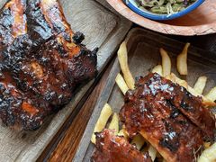 -Ribs & Burgers The Rocks