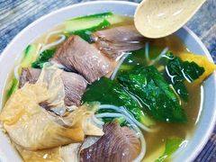 牛肉过桥米线-洪福米线(浣纱路店)