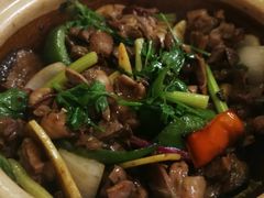 啫啫鸡杂煲-惠爱餐厅