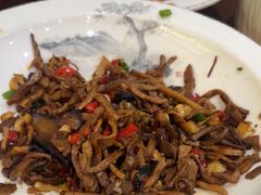 -湖南人家湘菜馆(镇江路店)