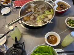 -官塘陈记鱼生·潮汕砂锅粥·牛肉火锅(潮枫路总店)