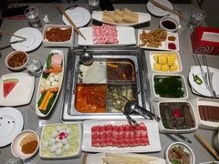 -海底捞火锅(世界城广场店)