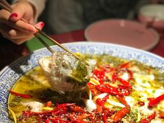 -桂二老坛酸菜鱼(三街两巷店)