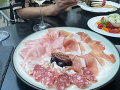 精选意大利火腿拼盘配油醋腌蔬菜-Fiume福弥意大利餐厅