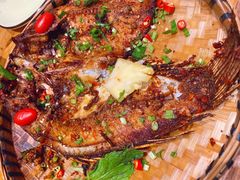 -老滇山寨•云南特色菜•地方菜•民族风情歌舞表演(金碧店)