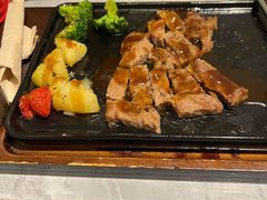 -必胜客(仲盛商城王安宇主题店)