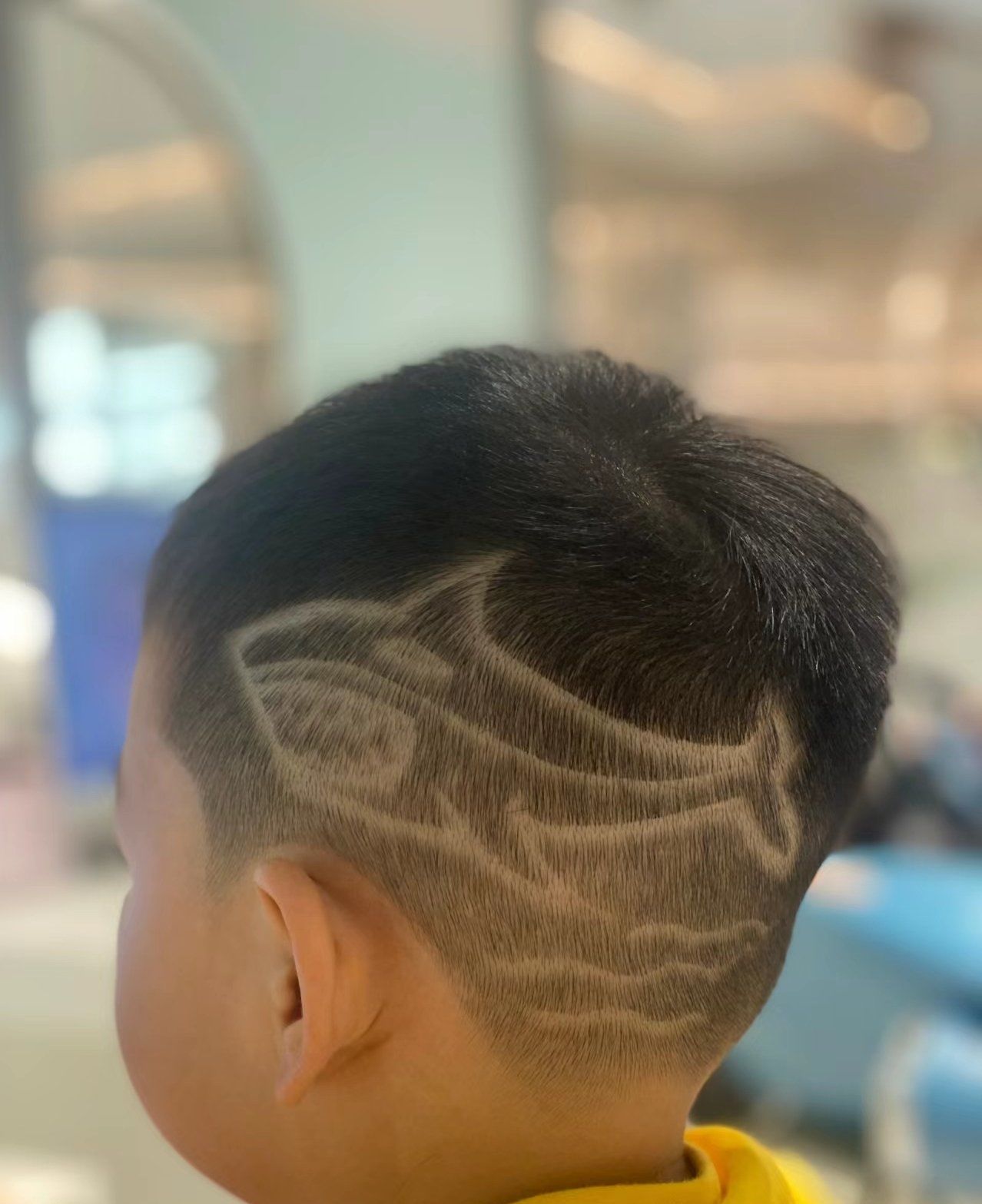 男童发型 #今日发型 儿童剪发雕刻鲨鱼